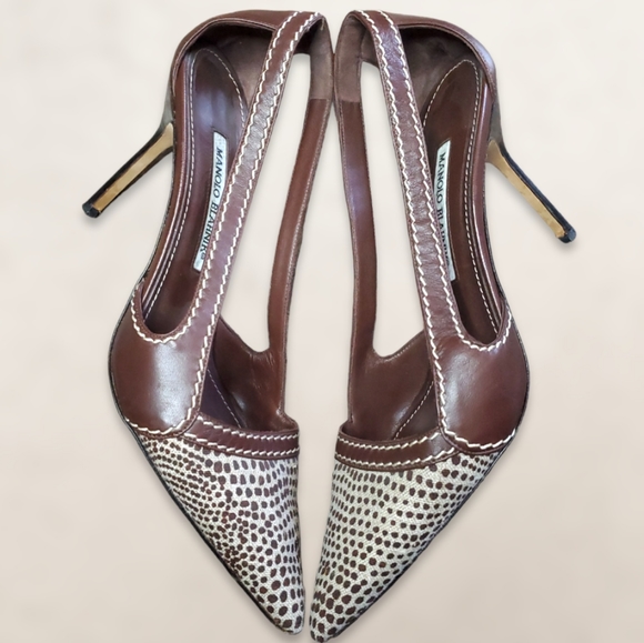 Manolo Blahnik Tifo Canvas-Toe Pump, Chocolate Size 40 - Picture 4 of 8